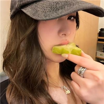 蚁人与黄蜂女封面